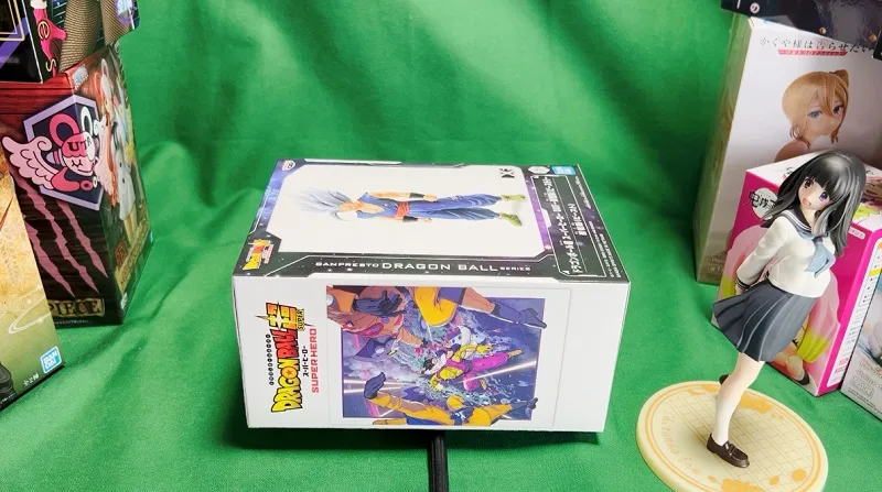 ドラゴンボール超 スーパーヒーロー DXF-孫悟飯(ビースト)-のプライズフィギュア外箱重心位置（横）画像